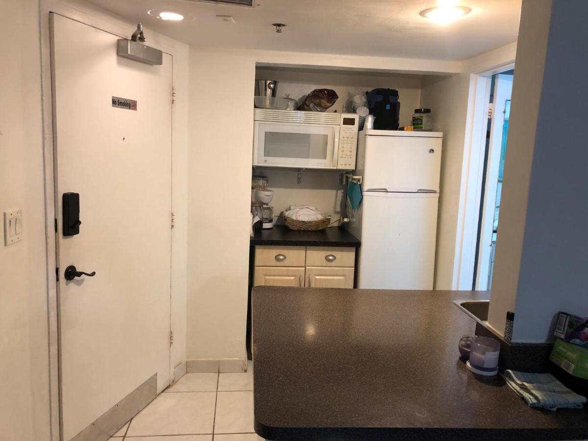 Ocean Front Studio Units マイアミビーチ エクステリア 写真