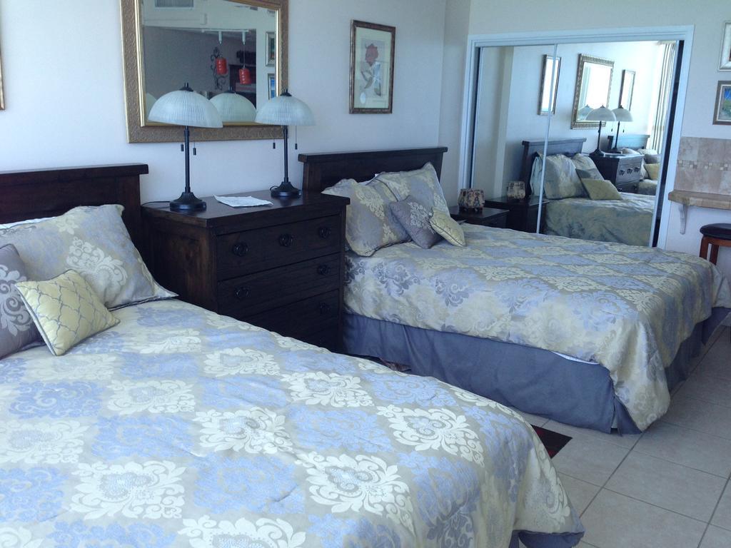 Ocean Front Studio Units マイアミビーチ エクステリア 写真