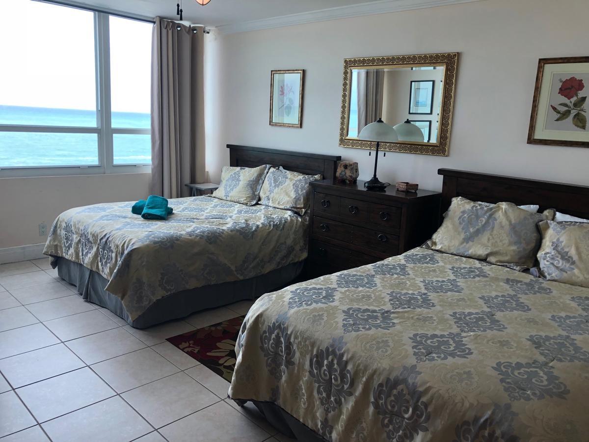 Ocean Front Studio Units マイアミビーチ エクステリア 写真